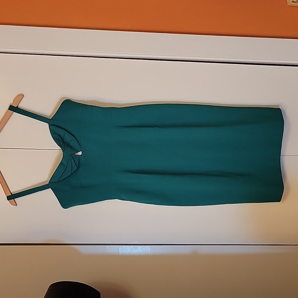 Dress the Population Eve Sleeveless Cut-Out Midi Sheath Dress
